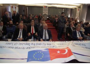Giresun’da Basın Özgürlüğü Ve İfade Özgürlüğü Konferansı Düzenlendi