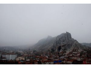 Tokat’ta Hava Ulaşımına Sis Engeli