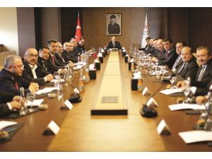 Bakan Kulüp Başkanlarını Uyardı