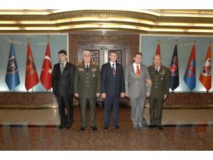 Gazilerden Genelkurmay Başkanı Orgeneral Özele Ziyaret