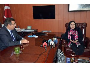 Soma Kaymakamı’ndan Hdp Eş Başkanı Ve Heyetine Ders Gibi Cevaplar