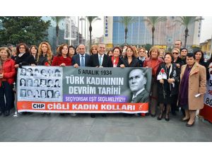 Kadınlar Seçme Ve Seçilme Hakkını Kutladı