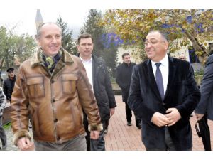 Chp’li İnce Ve Yalova Belediye Başkanı Salman Bir Araya Geldi