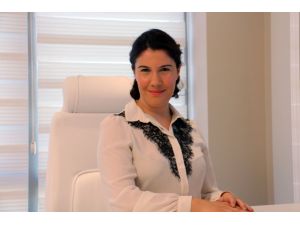 Büyük Göğüsler, Kollarda Uyuşmaya Neden Olabiliyor