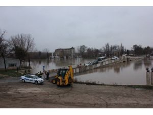 Edirne Valiliğinden Taşkın Uyarısı