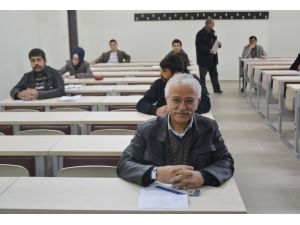 Milletvekili Zorlu Aof Sınavına Girdi