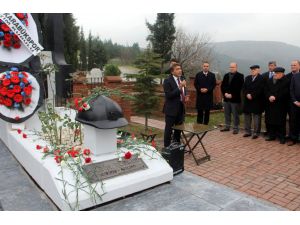Metin Türker Mezarı Başında Anıldı