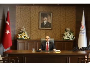 Bakan Kılıç, Dünya Üçüncüsü Güreşçileri Tebrik Etti