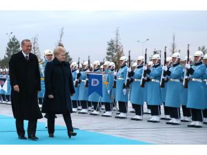 Litvanya Cumhurbaşkanı Grybauskaite Resmi Törenle Karşılandı