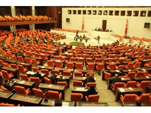 Meclis’te Çalışmalara 13 Gün Ara