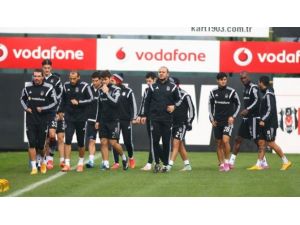 Tottenham Hazırlıkları Eksik Başladı