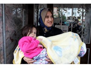 Küçük Ecrin’in Evinde İlk Yaptığı Şey “Resim” Oldu