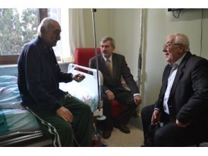 Mhp Genel Başkan Yardımcısı Şefkat Çetinden Hasta Ziyareti