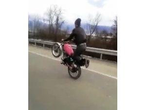 Tek Teker Üzerinde Tehlikeli Yolculuk