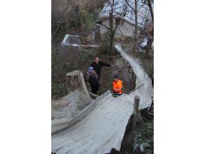 Rizeli Vatandaşın Yol Çilesine İlginç Çözümü
