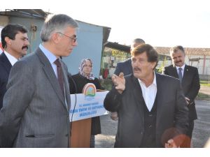 Müdürü Valiye Şikayet Etti