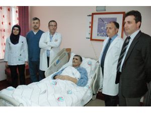 Çalışan Kalpte Kalp Kapakçığı Değiştirildi