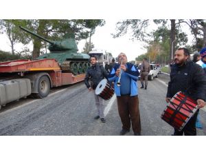 Silifkeliler Tankını Davul-zurna Ve Konvoy Eşliğinde Karşıladı