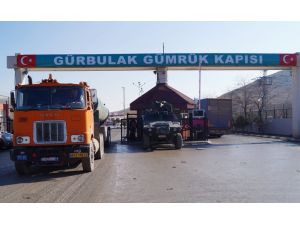 Gürbulak’ta Tır Geçişi Başladı