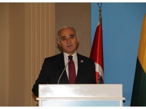 Hükümete Yatırım Övgüsü