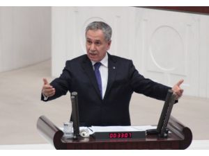 Arınç’tan Ders Niteliğinde Konuşma