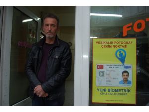 Yeni Kimlikler Gelir Kapısı Oldu