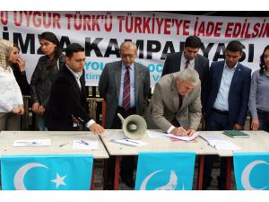 300 Uygur Türkü Türkiyeye İade Edilsin İmza Kampanyası