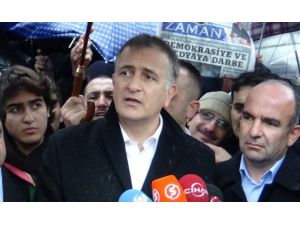 İstanbul Adliyesi Önünde Operasyon Eylemi