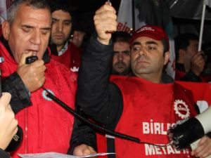Mess’in Kararını Beğenmeyen Birleşik Metal-iş Eylem Yaptı