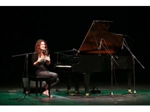 Yalın Ayak Konser