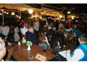 Turistler Yeni Yılı Erken Kutladı