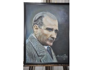 Atatürk Sevgisini Tuvale Yansıttı