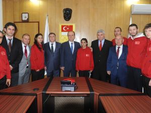 Spor Genel Müdürü Baykan, Dünya Şampiyonlarını Makamında Kabul Etti