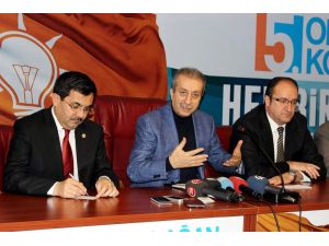 Bakan Eker Parti Teşkilatını Ziyaret Etti