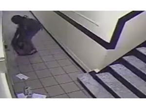 Direnen Kadına Yapmadığını Bırakmadı