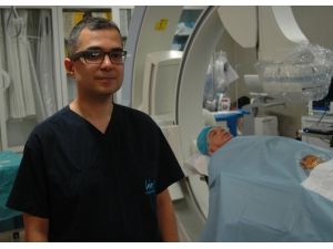 Ameliyatı Gözlükten İzlediler