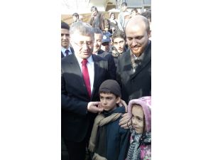 Numan Kurtulmuş’a Sesini Duyuramayınca Gözyaşlarına Boğuldu