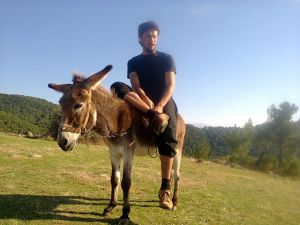 Işid Örgütüne Katılan İmamın Köyünde Şaşkınlık Hakim