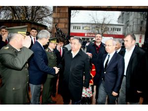 Milli Savunma Bakanı Yılmazdan Taziye Ziyareti