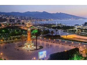 İzmir’e Fitch Onayı