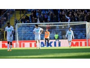 Bursasporlu Futbolcuların Son Dakika Gol Üzüntüsü