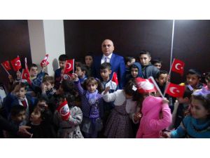 Süleyman Demirel Üniversitesinden Suriyeli Yetimlere Yardım