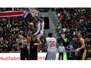 Eurochallenge Cup’ta Uşak Sportif Yoluna Devam Ediyor