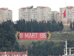 Çanakkale’de Bayraklar Yarıya İndirildi