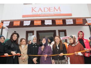 Başbayan Dernek Açtı