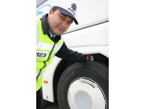 Bursada Yolcu Otobüslerine Kar Kış Lastiği Denetimi...