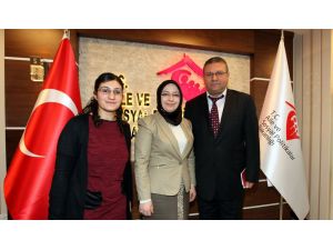 İşitme Engellilerden Aile Bakanlığına Ziyaret