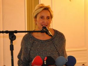 Seçilmişe Destek İlan Etti