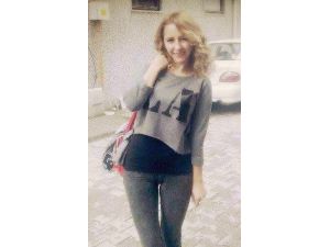 Son Yolculuğuna Gelinliği İle Uğurlandı