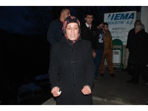 600 Maden İşçisi Yer Altında, Eşleri İse Yer Üstünde Eylem Yaptı